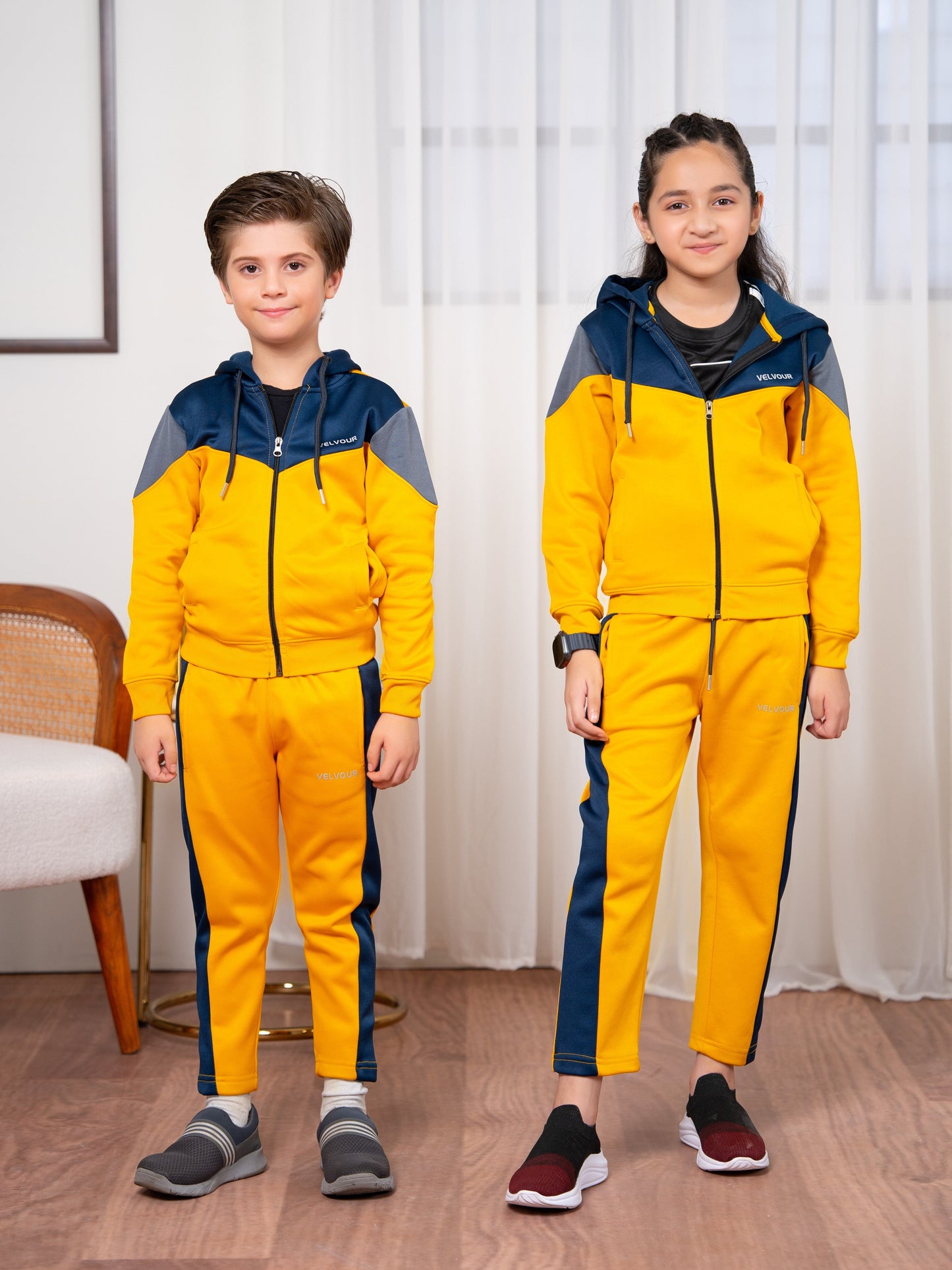 Hooded Tracksuit For Boys & Girls, Fleece #VWT29-A