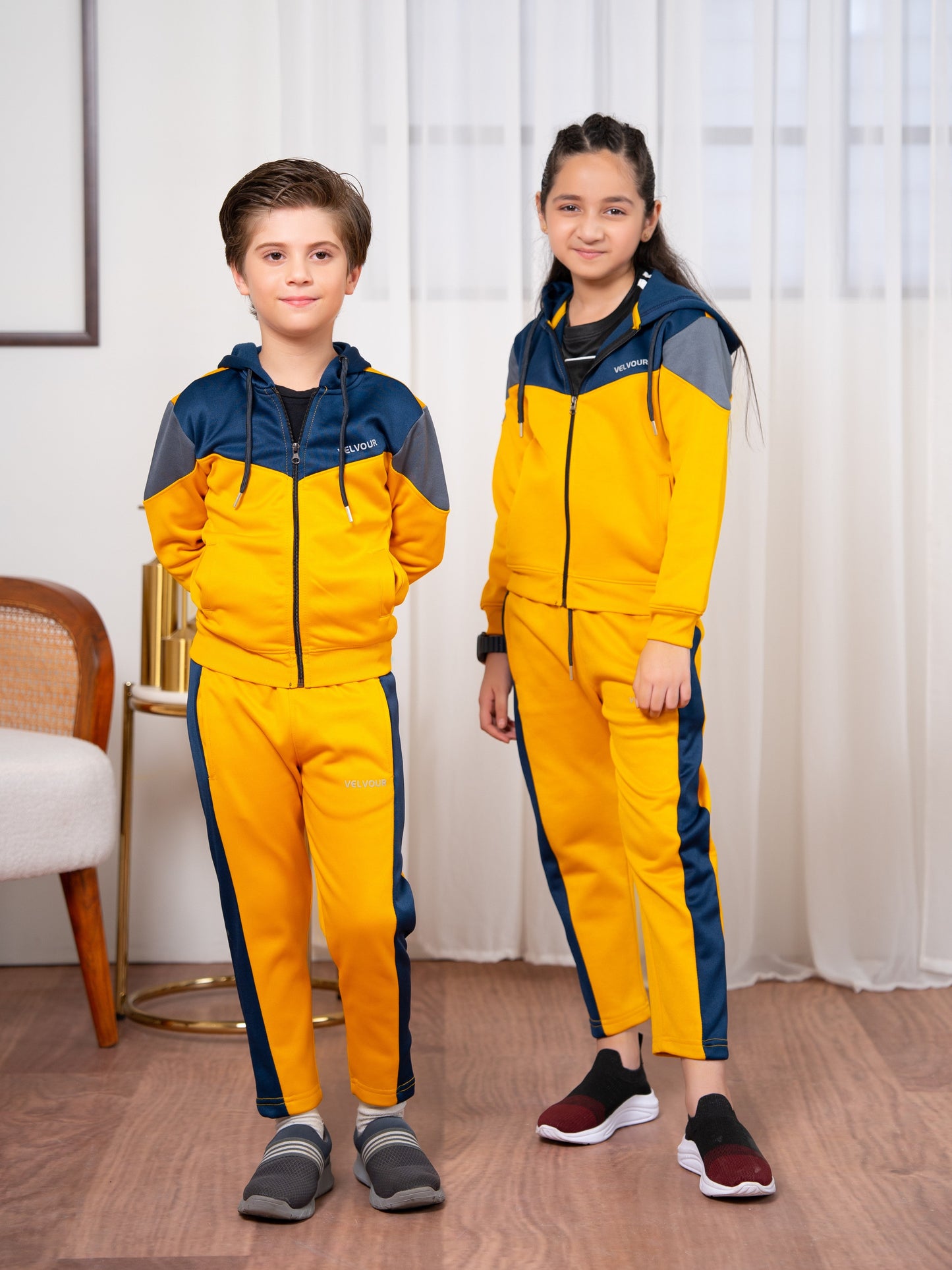 Hooded Tracksuit For Boys & Girls, Fleece #VWT29-A